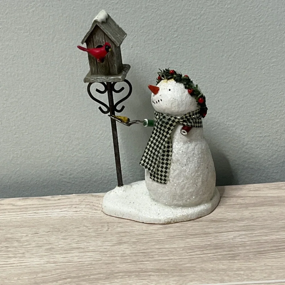 Hallmark 2007 Snowman Bird Feeder Cardinal Christmas Figurine Glittery